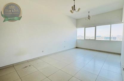 Apartment - Studio - 1 for rent in Dubai Land Residence Complex - Dubai Apartment - Studio - 1 for rent in Dubai Land Residence Complex - Dubai