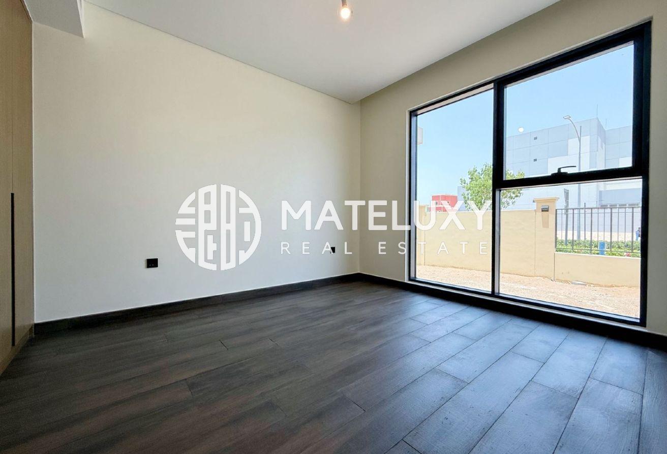 5BR+Maid Corner|Big Plot|Brand New|Near Lagoons photo 4