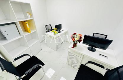 Office Space - Studio - 1 Bathroom for rent in Reem Residency - Al Karama - Dubai