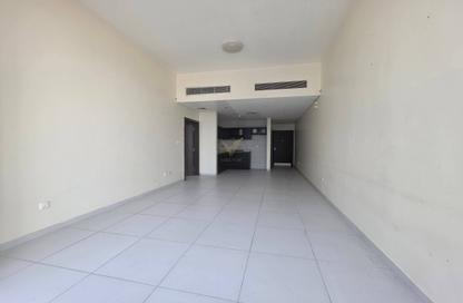 Apartment - 1 - 2 for rent in Panoramic Tower - Dubai Marina - Dubai