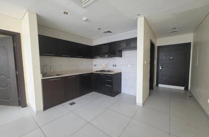 Apartment - 1 - 2 for rent in Panoramic Tower - Dubai Marina - Dubai