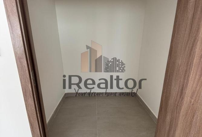 67430440 - صورة العقار 2