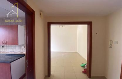 Apartment - 1 - 1 for rent in Al Qulaya'ah - Al Sharq - Sharjah Apartment - 1 - 1 for rent in Al Qulaya'ah - Al Sharq - Sharjah