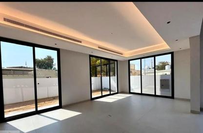 Villa - 4 Bedrooms - 6 Bathrooms for rent in Al Rashidiya - Dubai