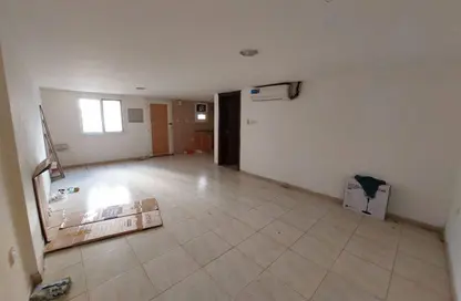 شقة - 1 حمام للايجار في الند - القاسمية - الشارقة