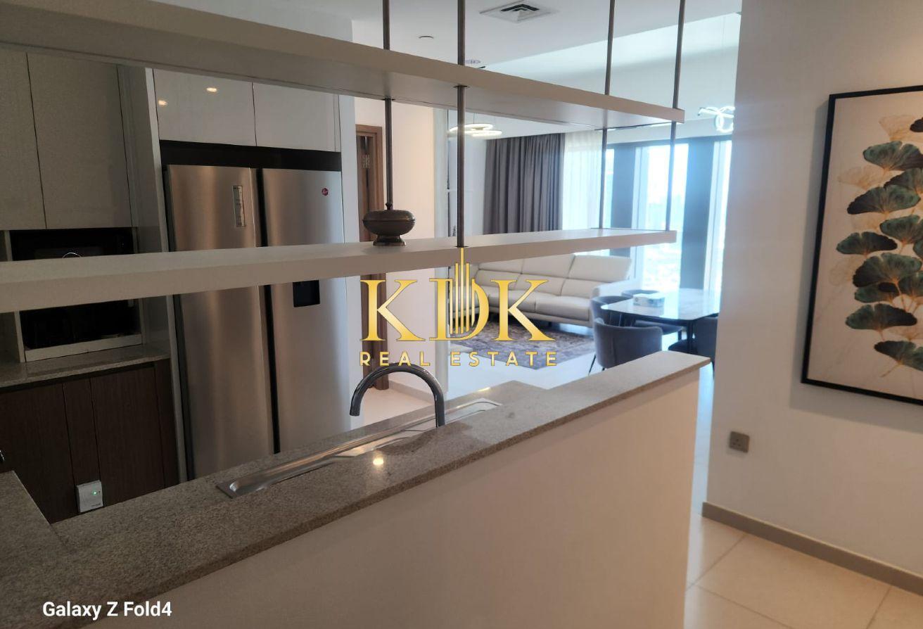 Stylished 3 BR with Study Room | Burj Khalifa View photo 15