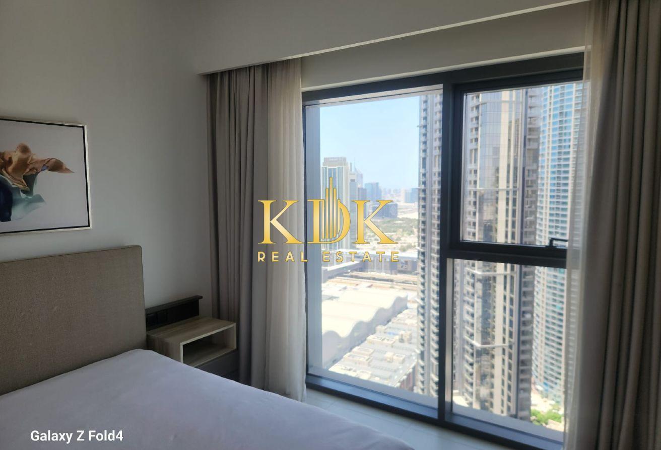 Stylished 3 BR with Study Room | Burj Khalifa View photo 17