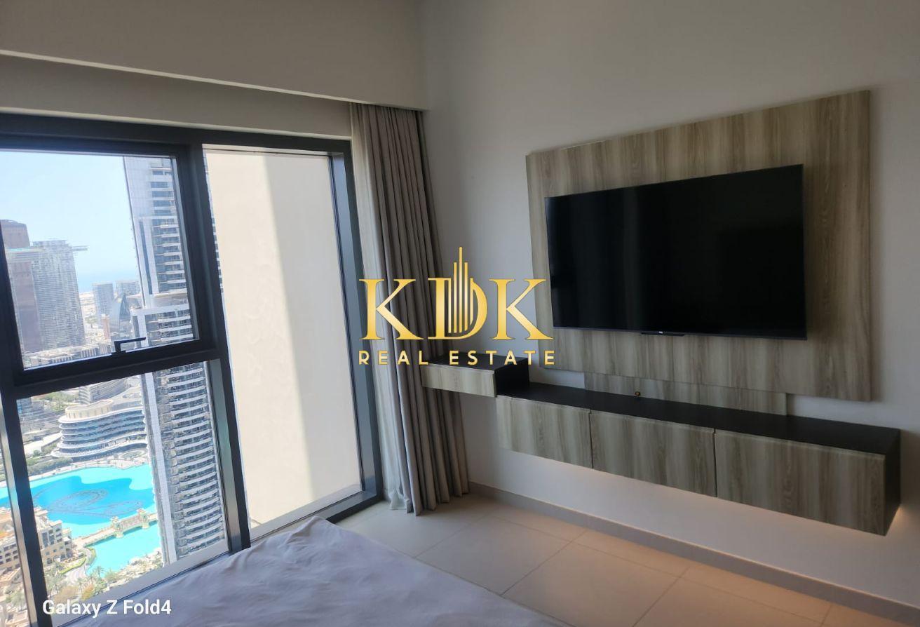 Stylished 3 BR with Study Room | Burj Khalifa View photo 6