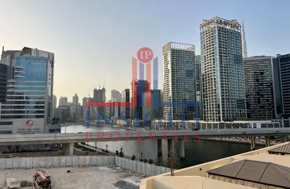 شقة - 2 غرف نوم - 3 حمامات للايجار في خليج القناة - الخليج التجاري - دبي