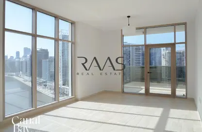 شقة - 2 غرف نوم - 2 حمامات للايجار في خليج القناة - الخليج التجاري - دبي