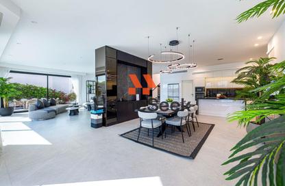 Villa - 5 Bedrooms - 6 Bathrooms for rent in Signature Villas Frond K - Signature Villas - Palm Jumeirah - Dubai