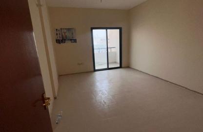Apartment - 2 Bedrooms - 2 Bathrooms for rent in Zayd Bin Aslam Street - Abu shagara - Sharjah
