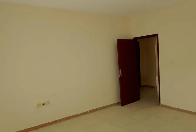 76180865 - Property Image 2