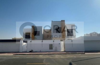 Villa - 4 Bedrooms - 4 Bathrooms for rent in Al Barsha 2 - Al Barsha - Dubai