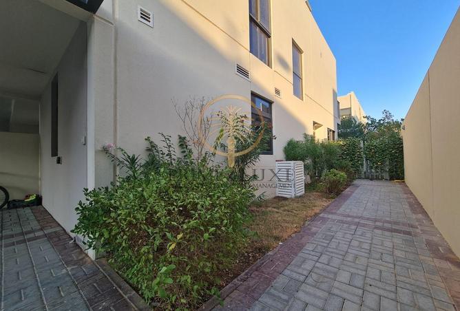 2Oikqrn57NA - Property Image 3