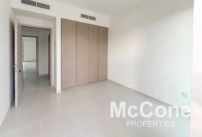 74233384 - صورة العقار 3