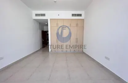 Apartment - 2 Bedrooms - 3 Bathrooms for rent in Airport View Building - Al Garhoud - Dubai Apartment - 2 Bedrooms - 3 Bathrooms for rent in Airport View Building - Al Garhoud - Dubai