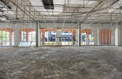 Shop - Studio for rent in Building 47 - Dubai Healthcare City - Bur Dubai - Dubai