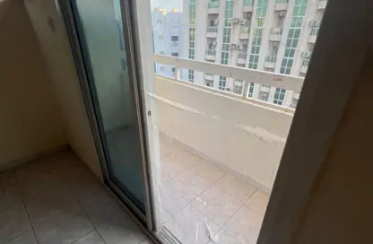 Apartment - 2 Bedrooms - 1 Bathroom for rent in Rolla Square - Rolla Area - Sharjah