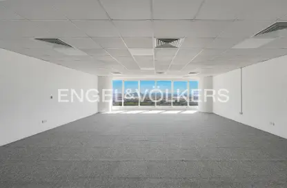 Office Space - Studio - 1 Bathroom for rent in Churchill Executive Tower - Churchill Towers - Business Bay - Dubai