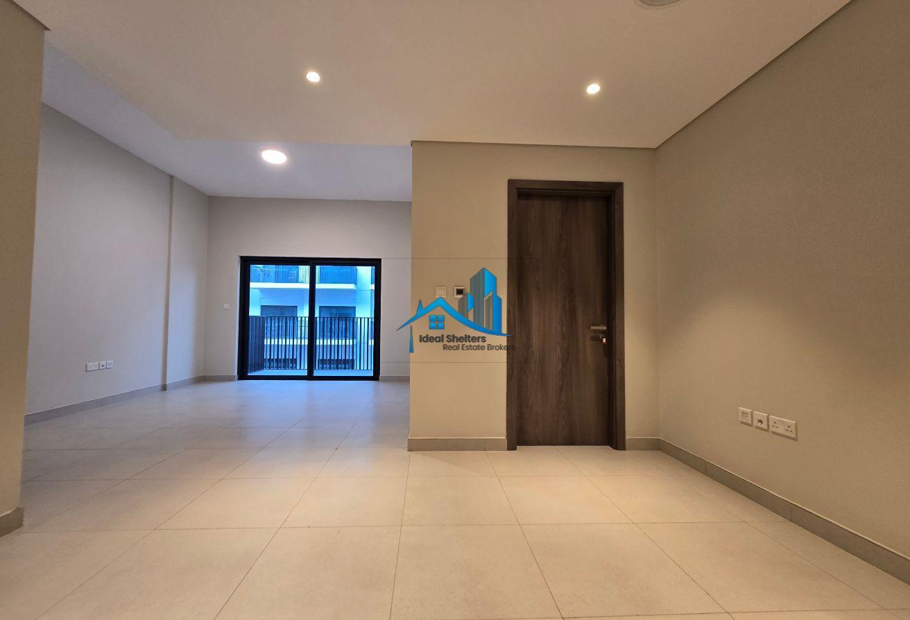 PETS FRIENDLY SPACIOUS M0DERN 0PEN PLAN LAY OUT photo 6