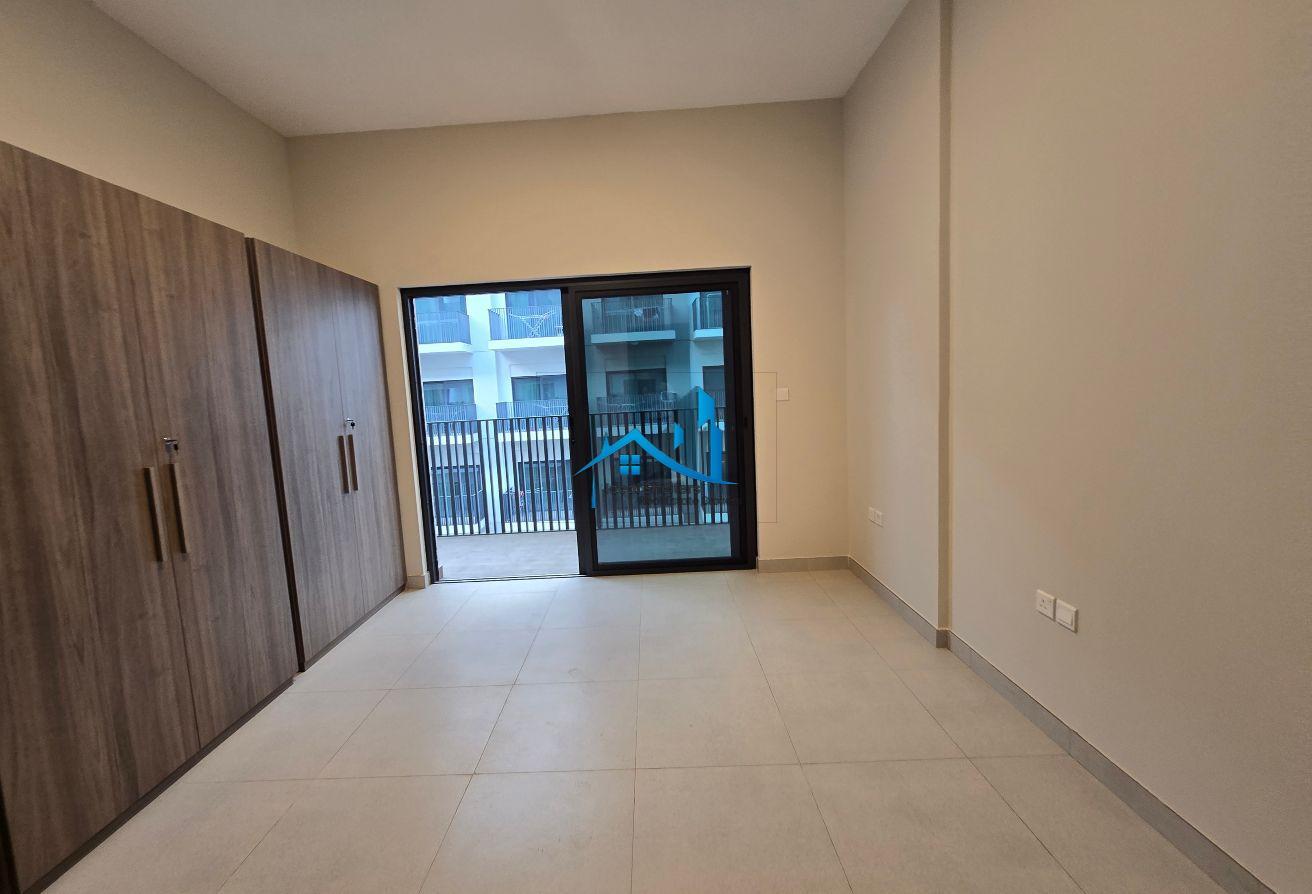 PETS FRIENDLY SPACIOUS M0DERN 0PEN PLAN LAY OUT photo 14