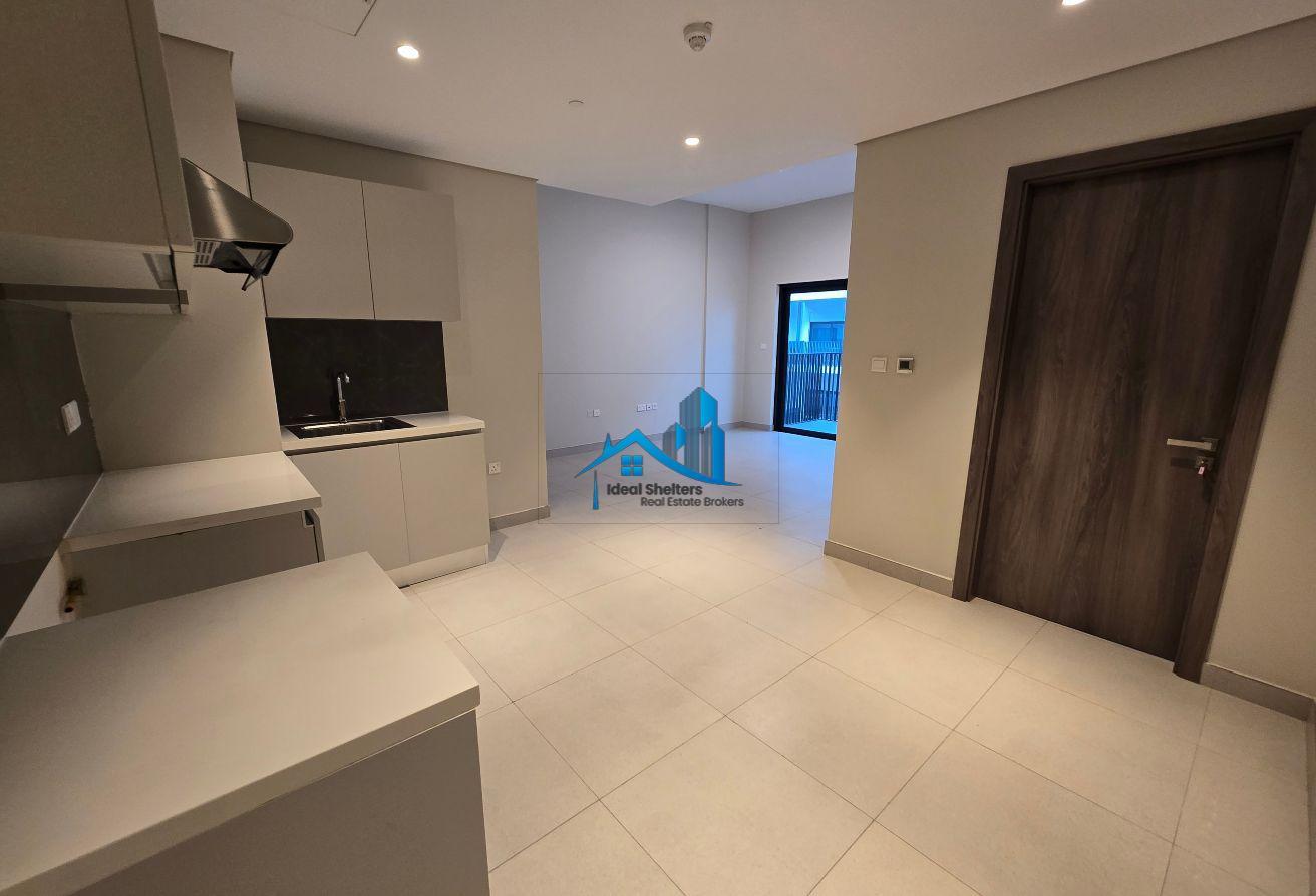 PETS FRIENDLY SPACIOUS M0DERN 0PEN PLAN LAY OUT photo 4