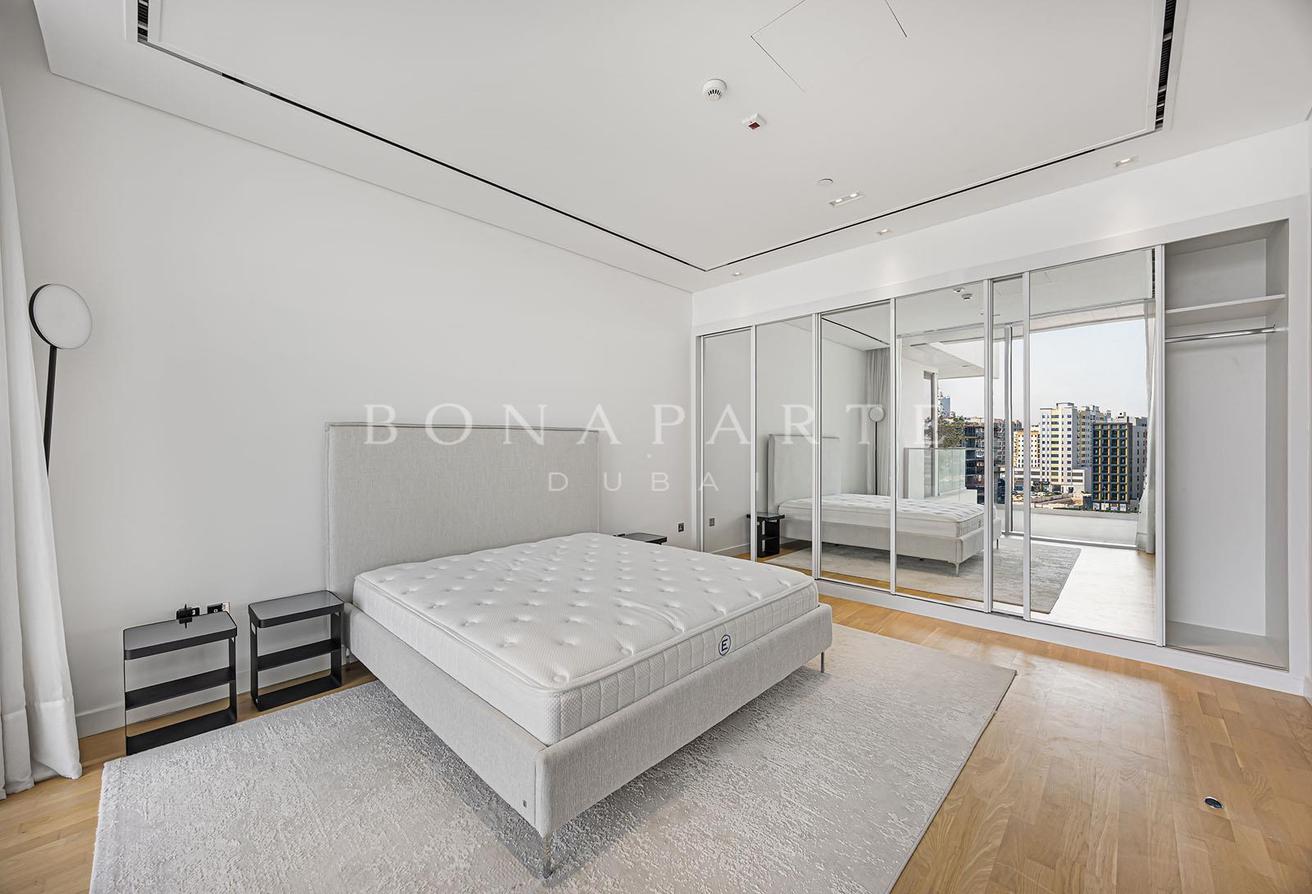 Botanical Sanctuary | Furnished | Vacant photo 25