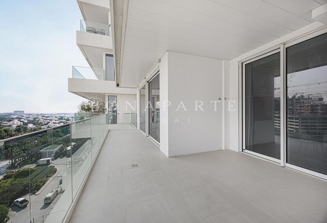 Botanical Sanctuary | Furnished | Vacant photo 27