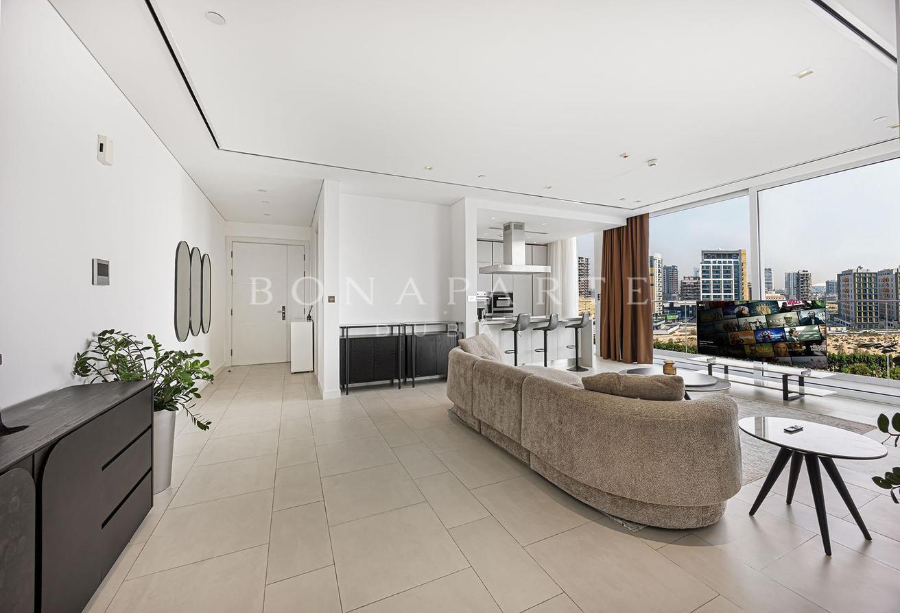 Botanical Sanctuary | Furnished | Vacant photo 11