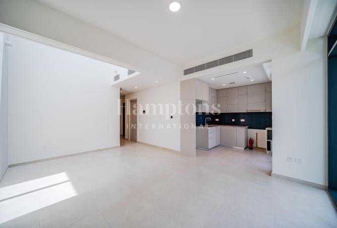 92702279 - Property Image 2