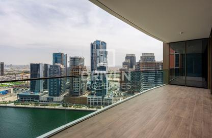 Apartment - 2 Bedrooms - 4 Bathrooms for sale in Jumeirah Living Business Bay - Business Bay - Dubai