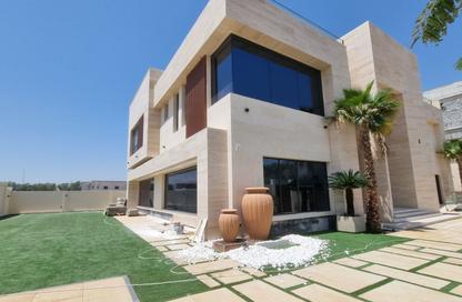 Villa - 5 - 7 for rent in Nad Al Sheba 1 - Nad Al Sheba - Dubai