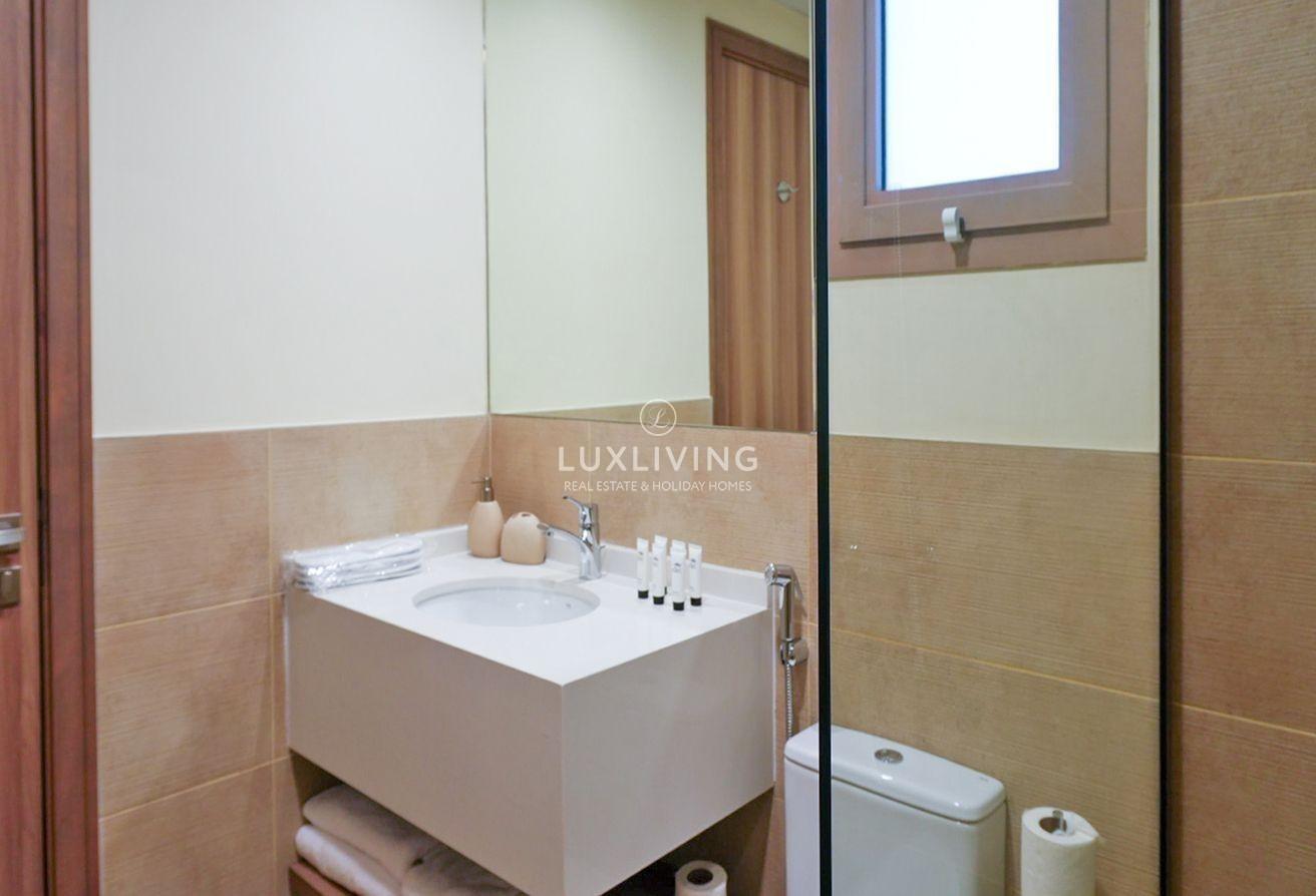 Burj & Canal View | All Bills Included | Vacant photo 16