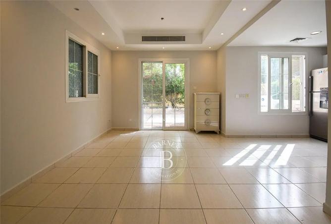 2-bed villa in Springs 2 · Vacant — photo 2