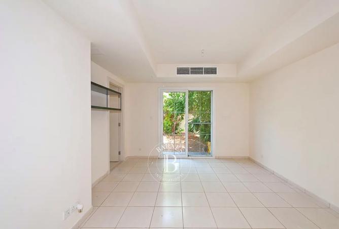 2-bed villa in Springs 2 · Vacant — photo 3
