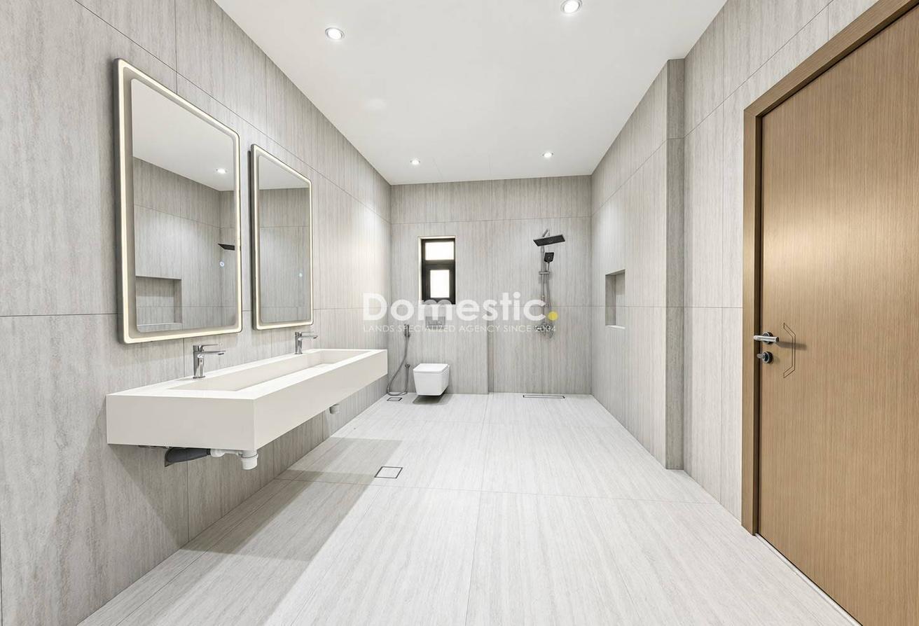 Brand New | 5BR Independent Villa | With Office photo 11