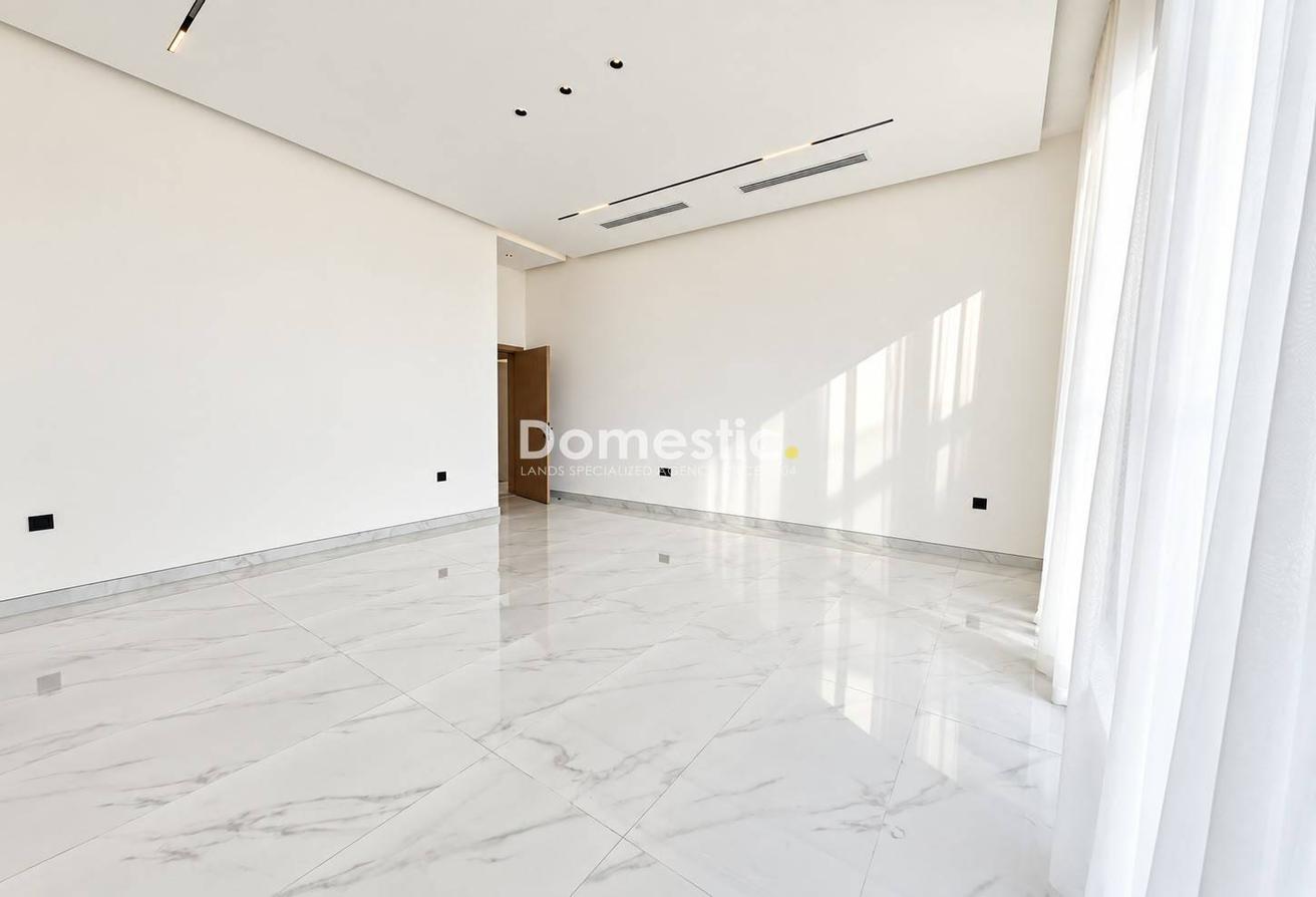 Brand New | 5BR Independent Villa | With Office photo 7