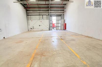Warehouse - Studio for rent in Umm Dir - Umm Al Quwain