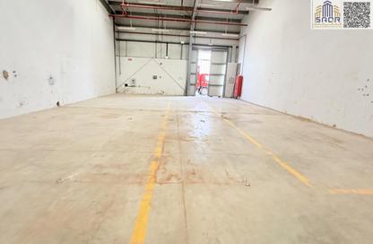 Warehouse - Studio for rent in Umm Dir - Umm Al Quwain