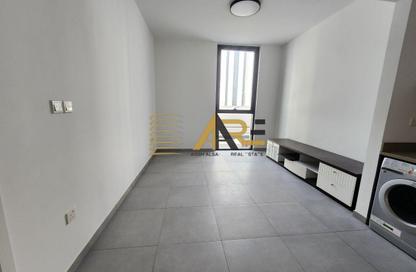 Apartment - 1 Bedroom - 2 Bathrooms for rent in Aljada - Sharjah Apartment - 1 Bedroom - 2 Bathrooms for rent in Aljada - Sharjah