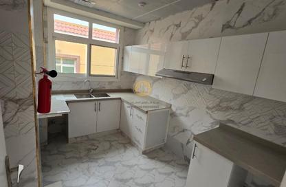 Apartment - 3 Bedrooms - 4 Bathrooms for rent in Al Mowaihat 2 - Al Mowaihat - Ajman