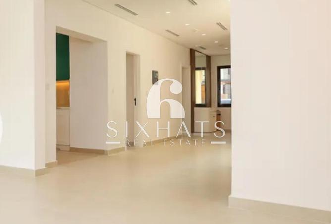 114177770 - Property Image 3
