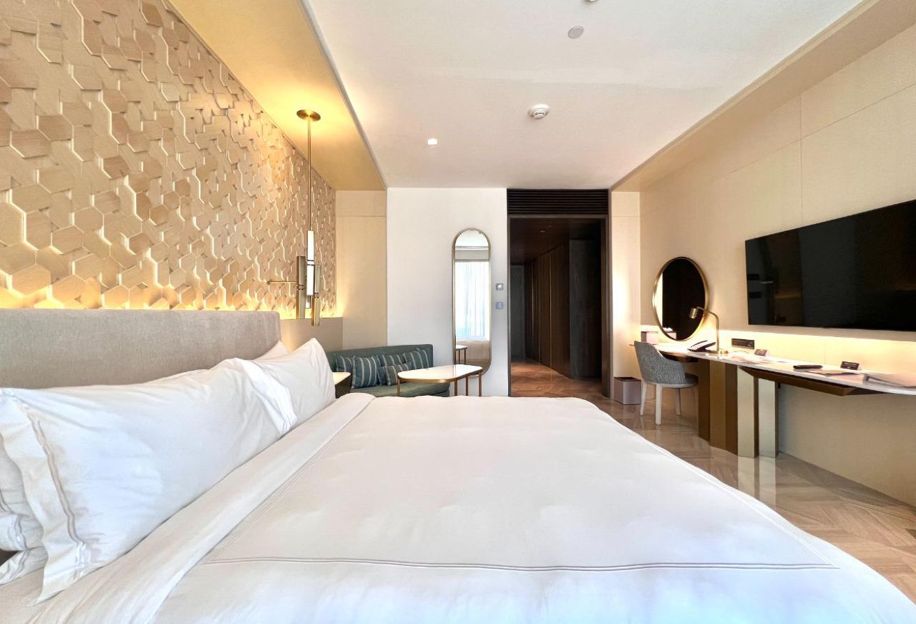 Studio hotel apartment in Five Palm Jumeirah, Palm Jumeirah: 8