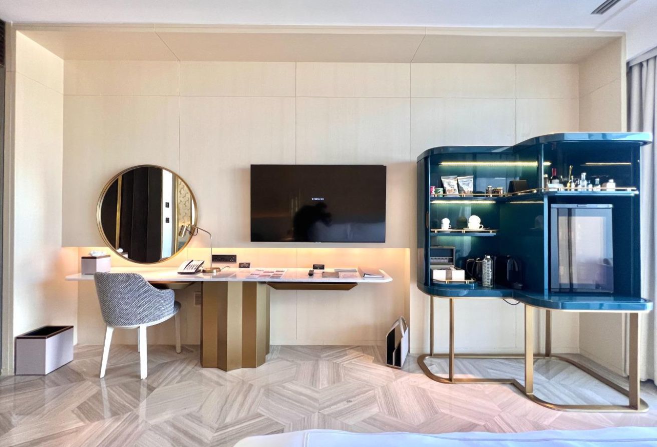 Studio hotel apartment in Five Palm Jumeirah, Palm Jumeirah: 11