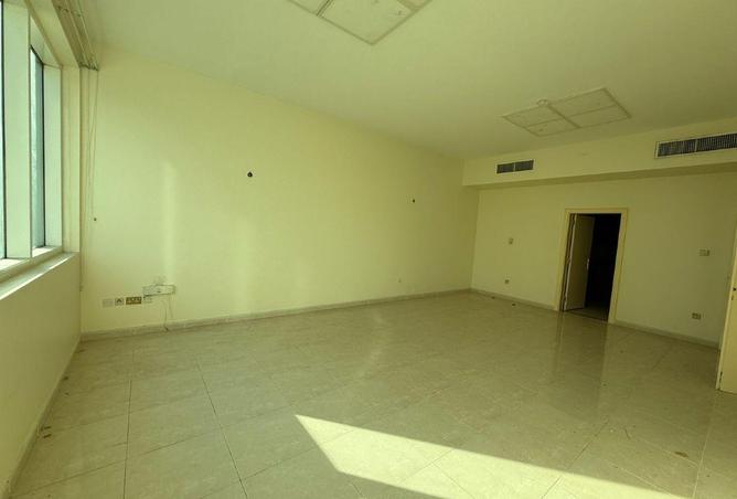 64028155 - صورة العقار 3