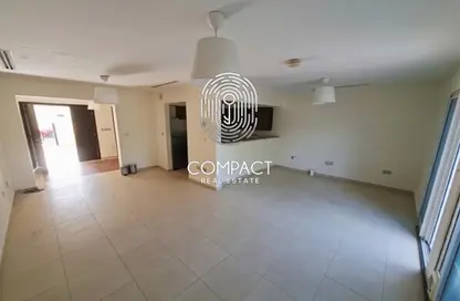 تاون هاوس - 2 غرف نوم - 2 حمامات للايجار في 5G حي - مثلث قرية جميرا - دبي