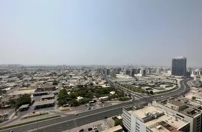 Apartment - 3 Bedrooms - 5 Bathrooms for rent in Skyline Residence - Sheikh Zayed Road - Dubai