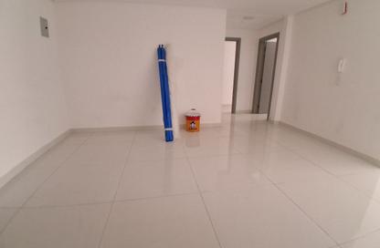 Apartment - 2 - 3 for rent in Fire Station Road - Muwaileh - Sharjah Apartment - 2 - 3 for rent in Fire Station Road - Muwaileh - Sharjah