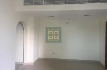 شقة - غرفة نوم - 2 حمامات للايجار في تفريعة القنال 1 - أبراج الجولف - مدينة دبي الرياضية - دبي